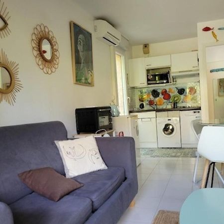 Nice Studio 30 M With Terrace And Pool Antibes Zewnętrze zdjęcie